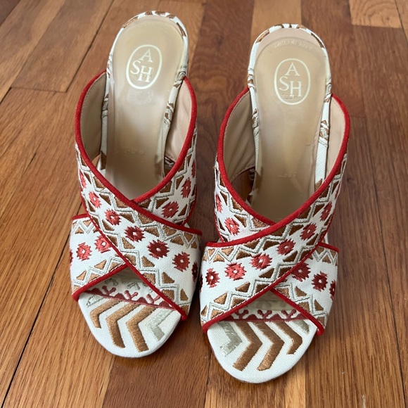 ash scandal in size 37 US size 7 - Picture 2 of 3